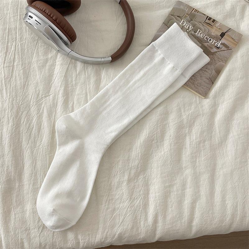 Female Autumn and Winter New Cotton Solid Color College Wind Calf Pile Socks