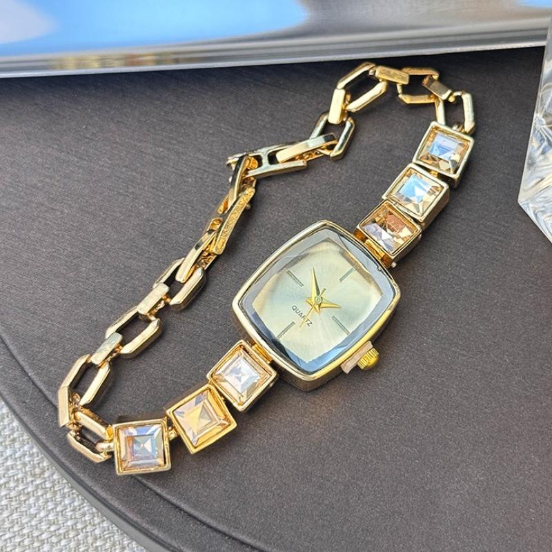 Colorful Small Sugar Alloy Bracelet Watch Exquisite Square Case Simple Dial Fashion Versatile Ladies Quartz Watch Reloj Mujer