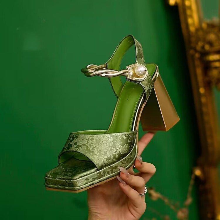 

Новые китайские вышитые туфли-лодочки с открытым верхом, женские, весна-лето 2024, новые, в вечернем стиле, ретро, для банкета, на толстом каблуке, на высоком каблуке 34 зелёный