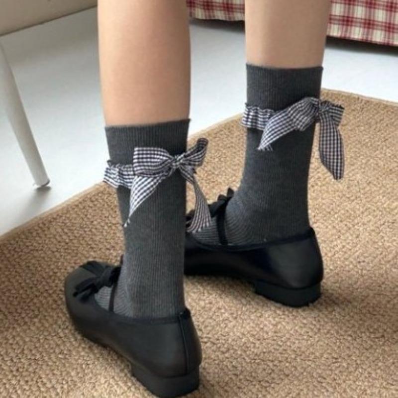 Double-needle Ballet-style Grey Lace Socks Women's Spring and Autumn Mid-length Heel Bow Pile Socks