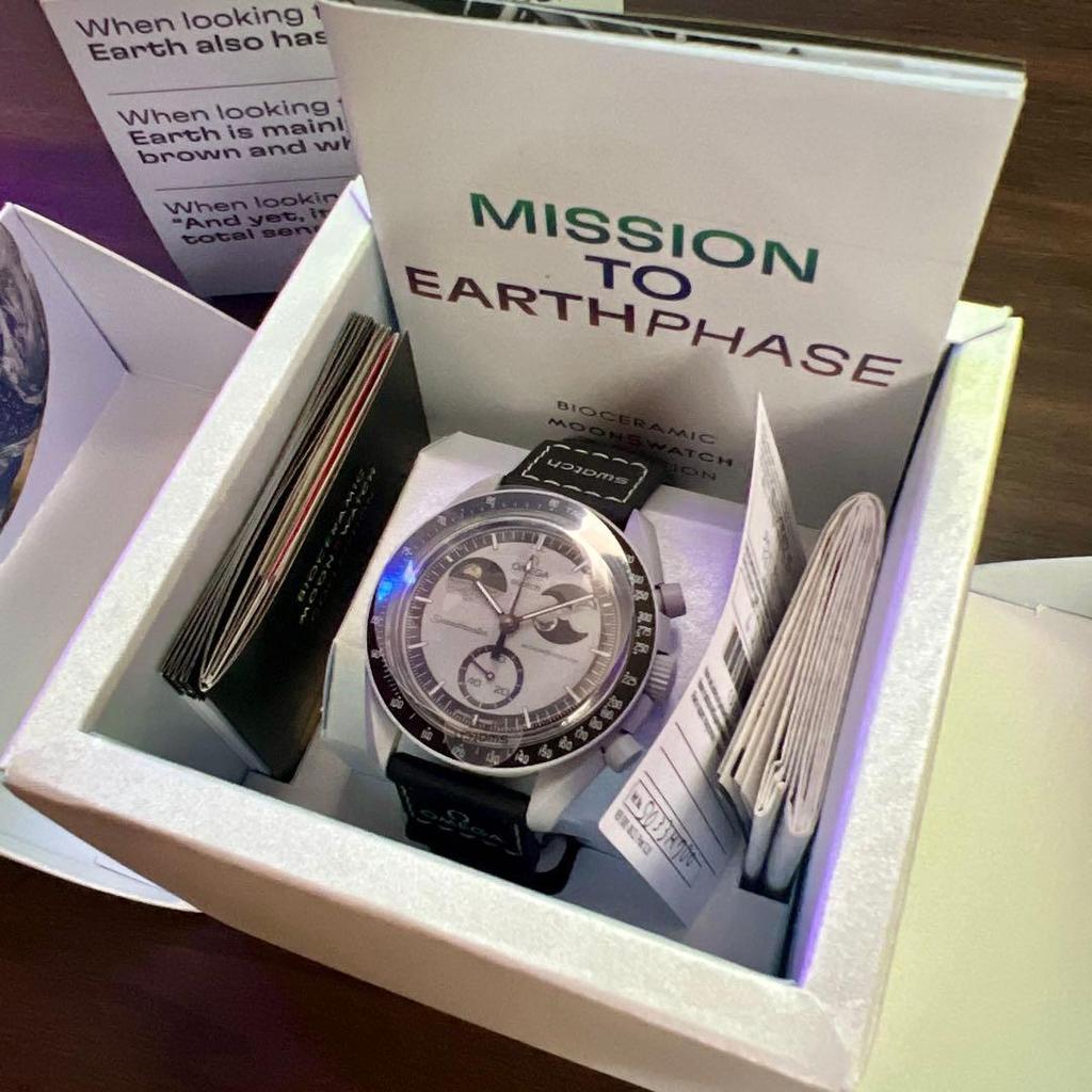 Used New OMEGASwatch Earthphase MoonSwatch complete item