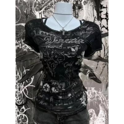 Üst Kıyafetler – T-shirtler