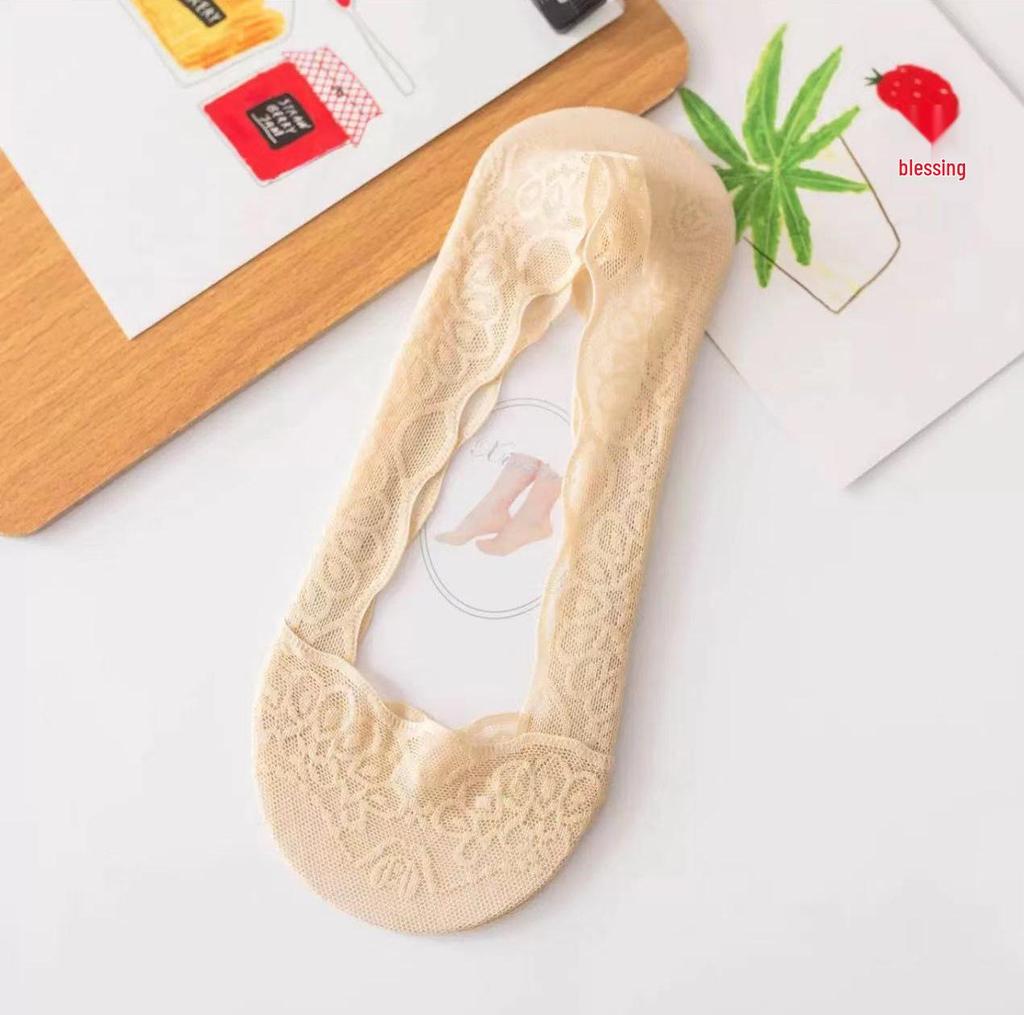 Women's Non-Slip Thin Lace Boat Socks - Invisible Low-Cut Summer Style