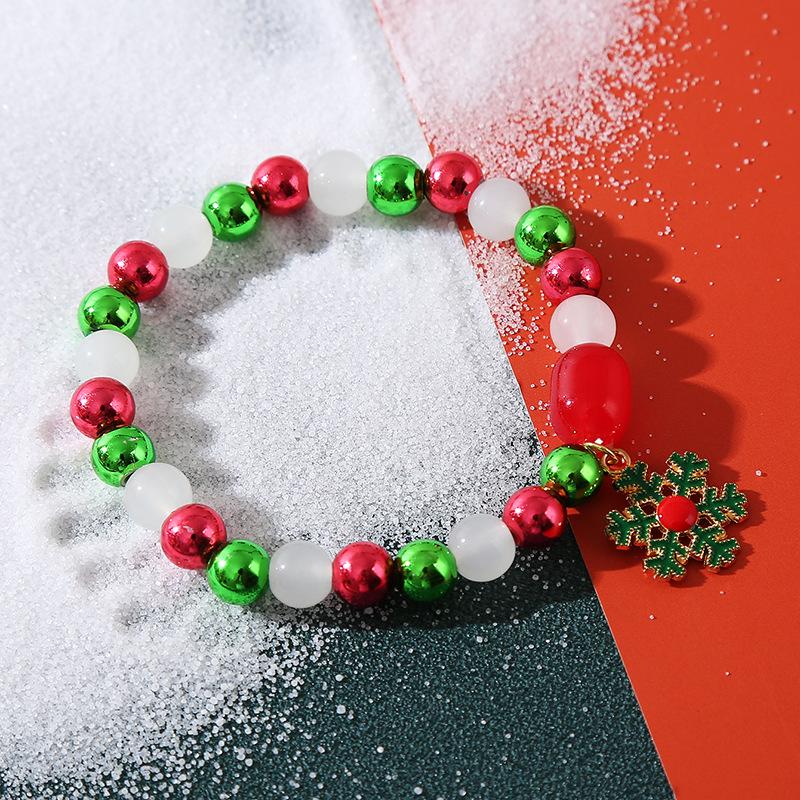 Женский браслет из хрустальных бусин в рождественском стиле
