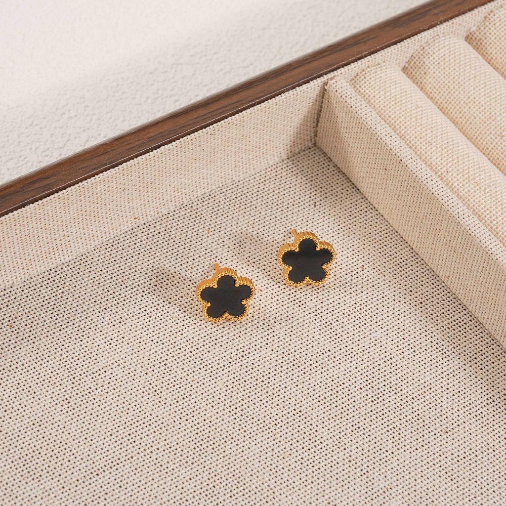 Korean Style 18K Gold-Plated Five-Petal Flower Earrings - Trendy, Light Luxury Stud Jewelry
