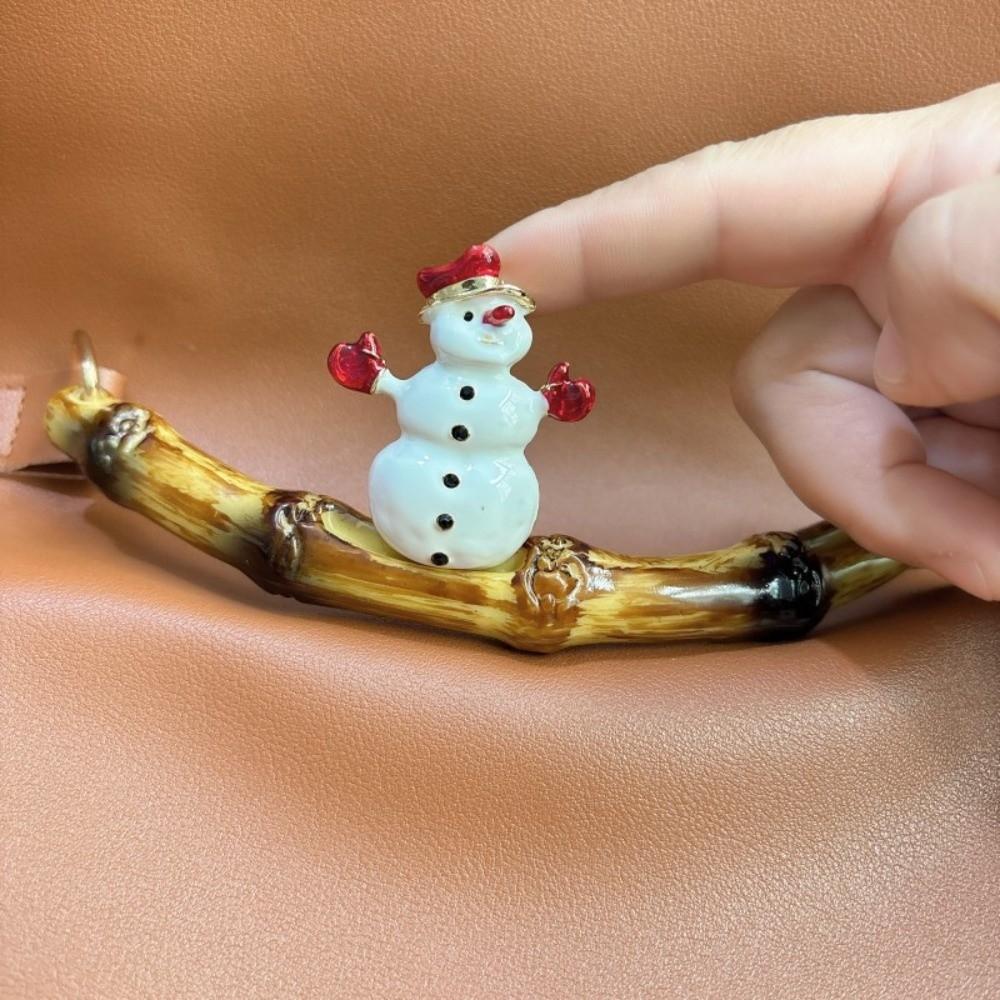 Pearl Christmas Snowman Brooch Santa Claus Sweater Scarf Badge Cute Red Xmas Brooch  New Year Gift