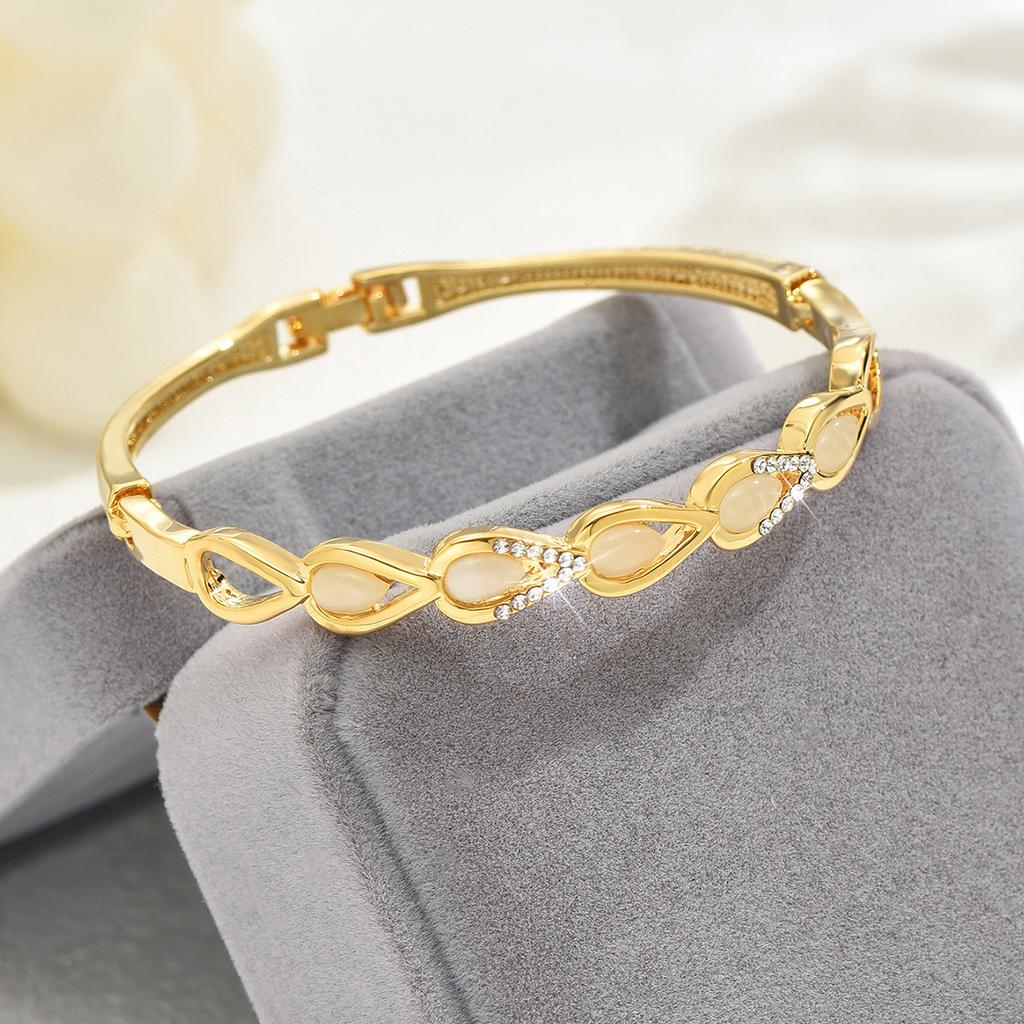 Straight Women'S Bracelet, Creative Peach-Shaped Environmentally Friendly Alloy Bracelet, Street Stall Jewelry Bracelet