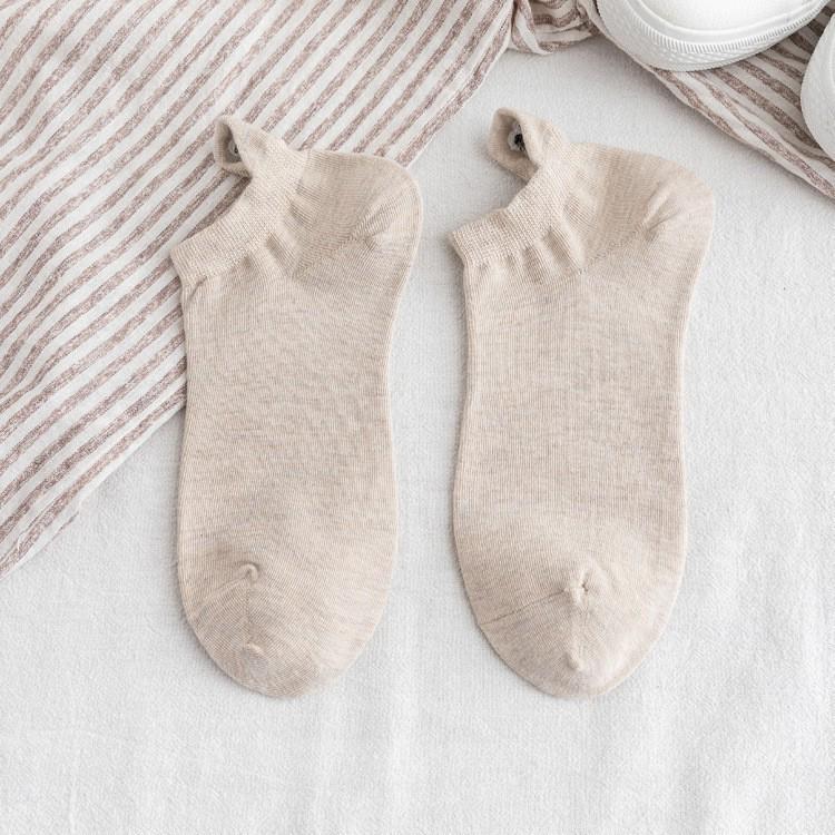 Women's Cute Japanese Cartoon Eyes Cotton Socks with Smiley Face Embroidery - Short Boat Style