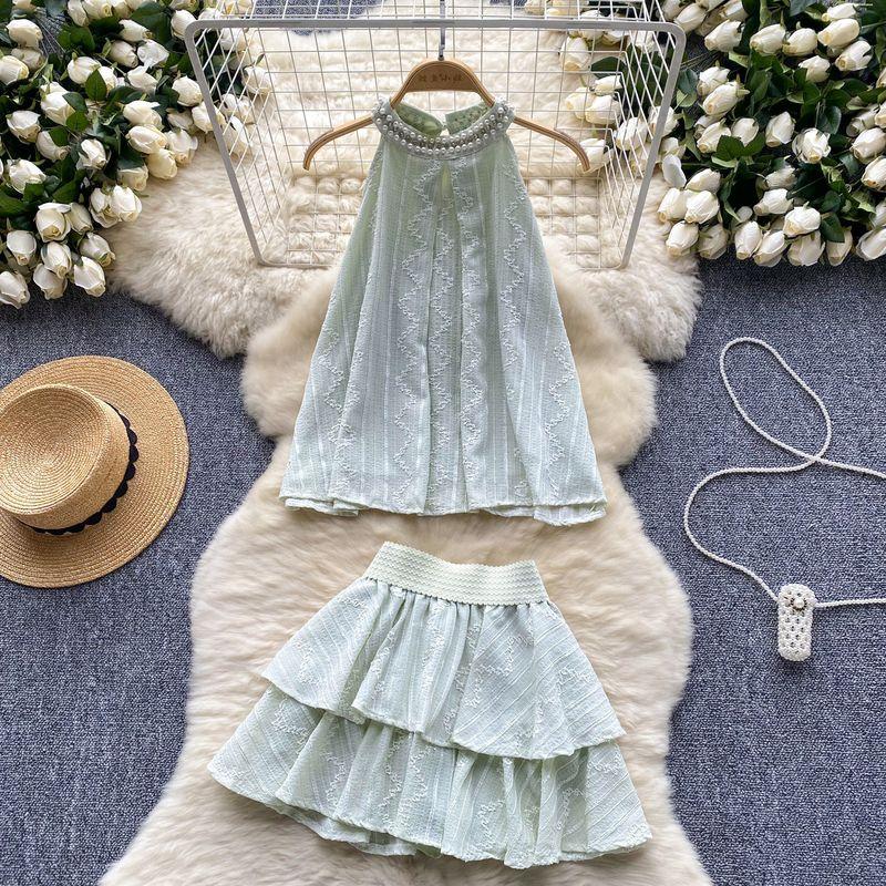 

round Neck Halter High Waist Slim Looking A- line Sweet Beaded Green One size