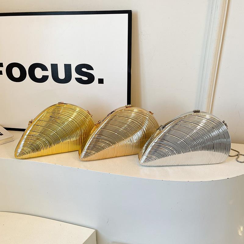 Personalized and Creative Conch Bag Women 2025 New European and American Fashion Niche Shoulder Chain Acrylic Dinner Bag Tide