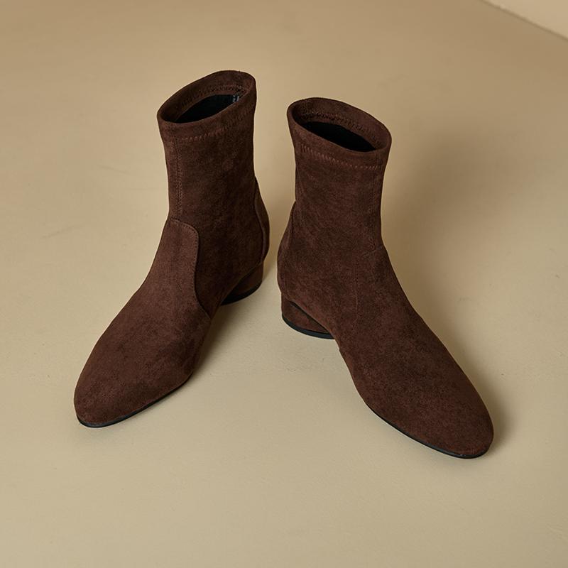 Women's Low-heeled Short Boots Autumn and Winter New Comfortable and Versatile Solid-color Thick-heeled Large-size Simple Short Boots