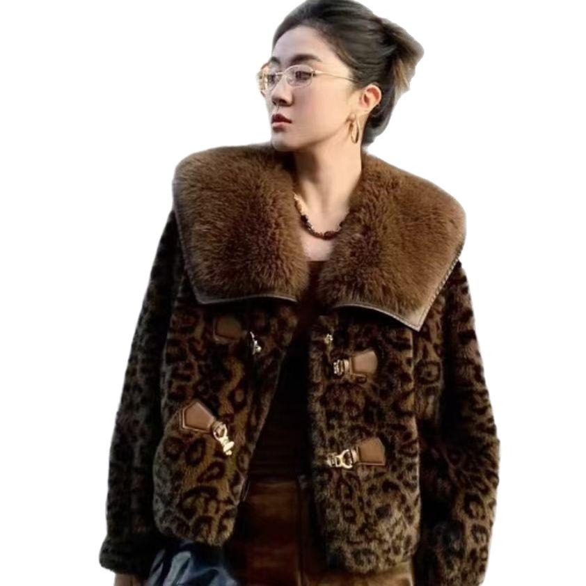 Autumn and winter new temperament big fur collar leopard print women's fur integrated short environmentally friendly fur coat fashion coat