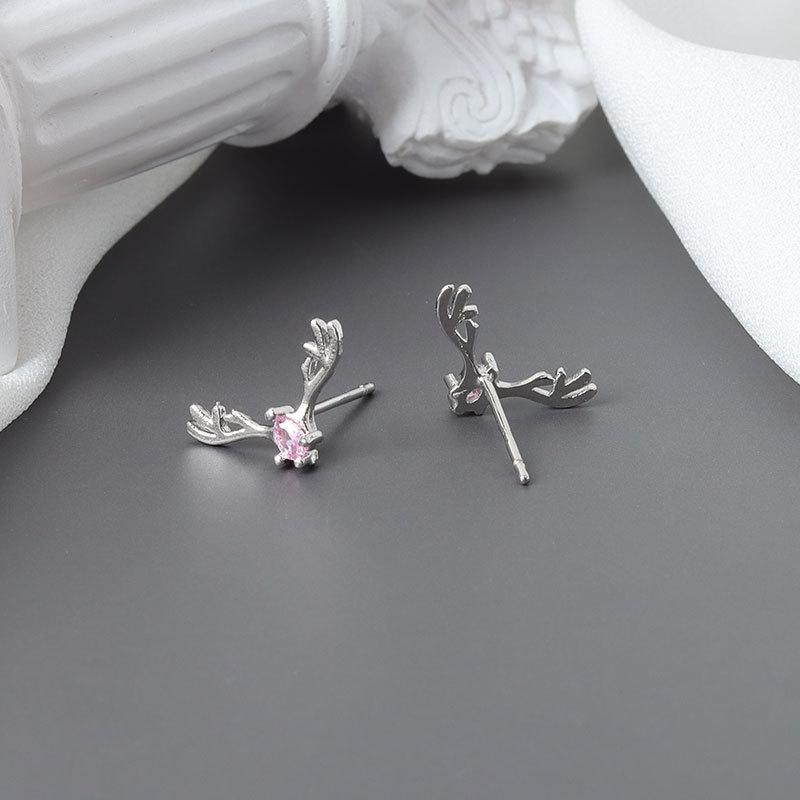 Minimalist Christmas Antler Stud Earrings For Women Small Delicate Fresh Temperament Versatile Cold Jewelry