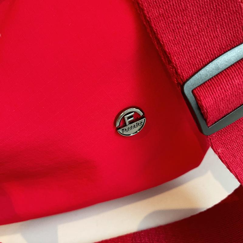 Lightweight Nylon Crossbody Bag for Women – Sleek & Water-Resistant Design with Adjustable Strap, Perfect for Daily Use