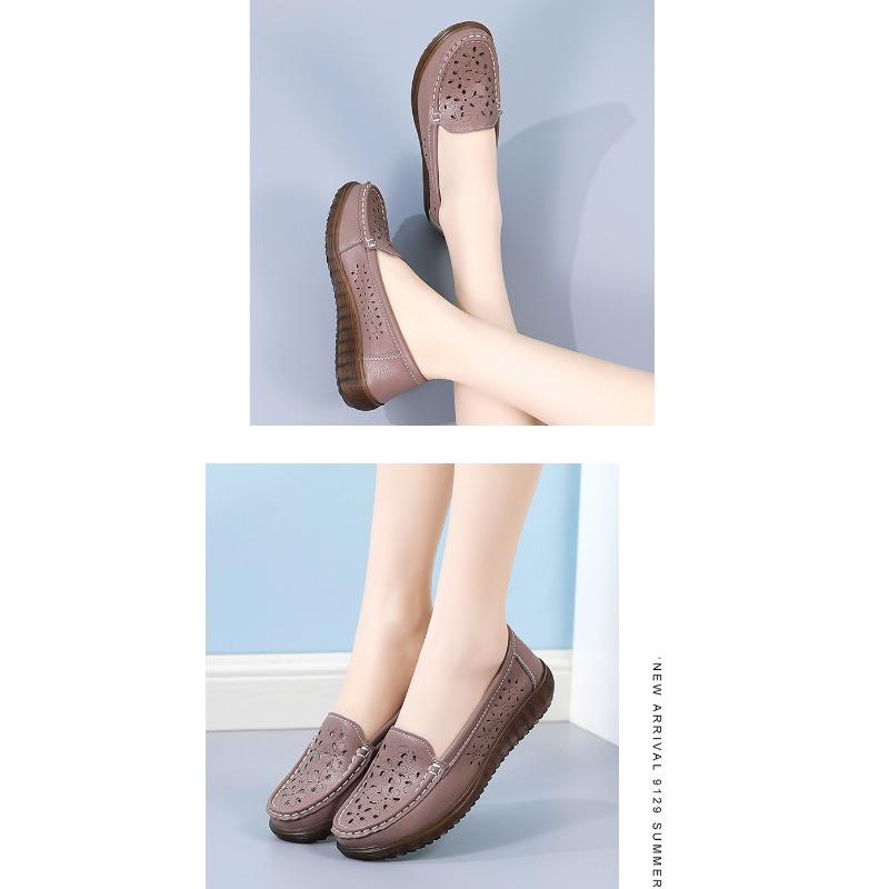 Women's Summer Fashion Outerwear: Versatile, Perforated and Breathable Large-sized Sandals for Middle-aged and Elderly Mothers