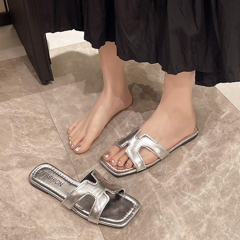 Korean Version of Fashion Versatile Flat-bottomed Casual Cool Slippers Summer New Fashion Niche Open-toe Slippers