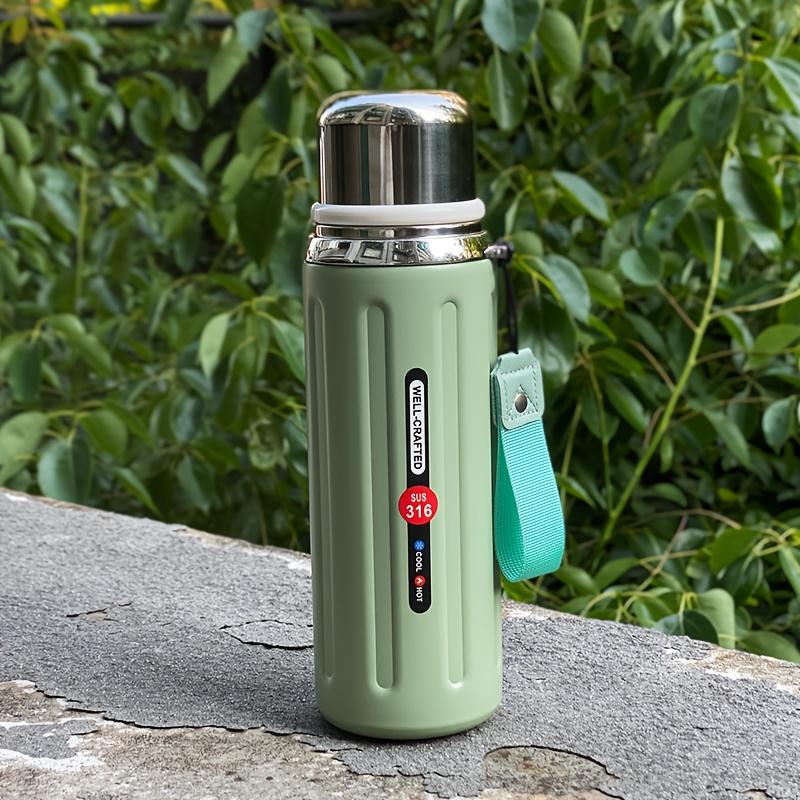 

316 Insulated Water Bottle Double-Wall Vacuum Insulated Reusable Cup with Leak-Proof Flip-Top Lid & Strap for Outdoor Gym 600ml зелений