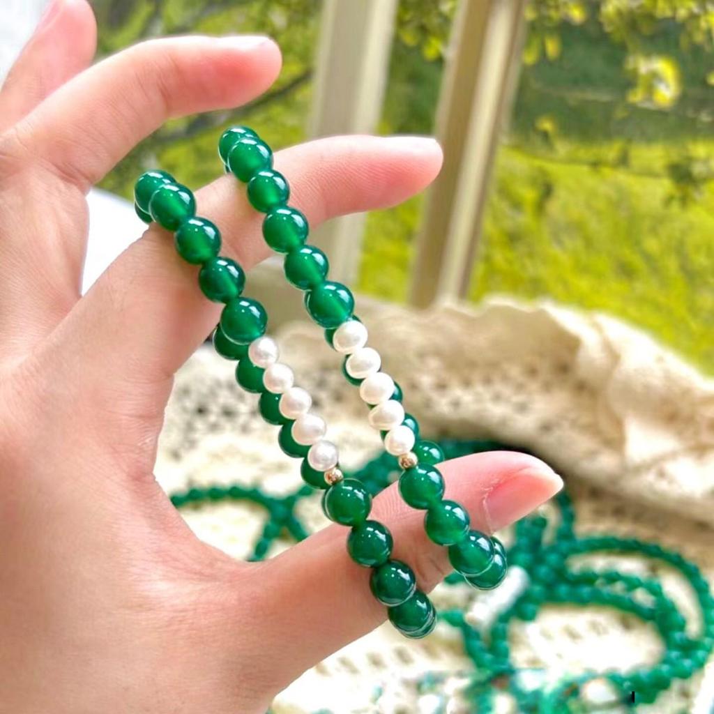 Smaragd-Armband mit einer Reihe runder Glasperlen - Chinesischer Stil, Imitation Perle, Vielseitiges Design