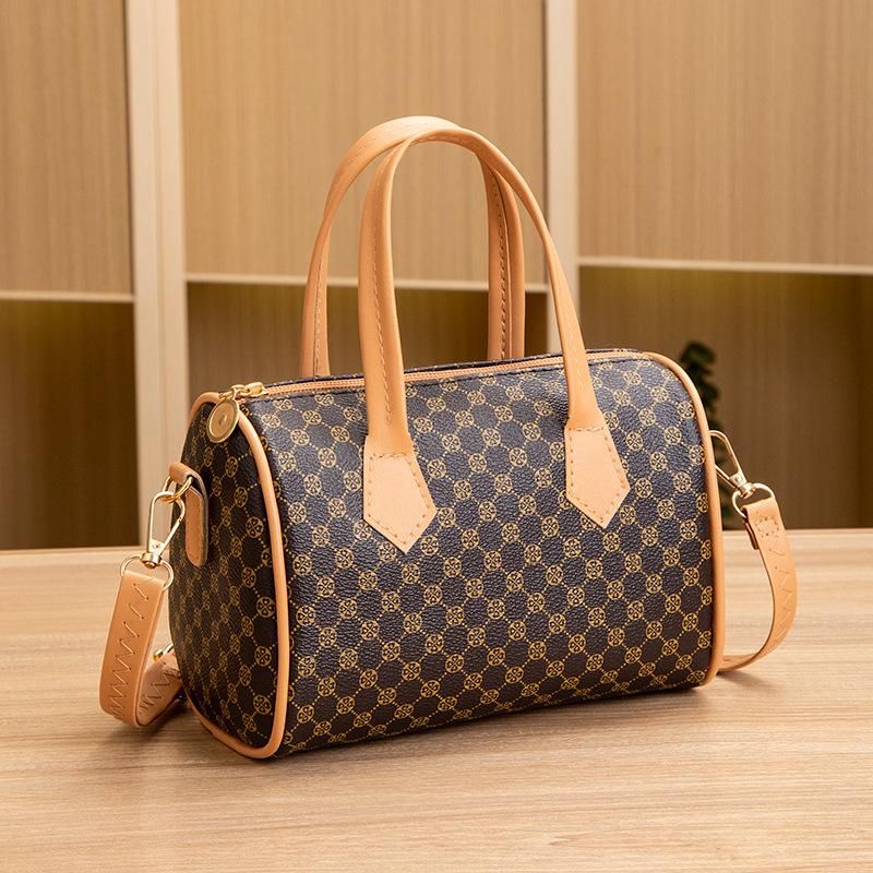 

New plaid women s bag, cylindrical bag, pillow bag, women s bag, and a portable oblique span bag. 19.5*12*13 абрикосовый