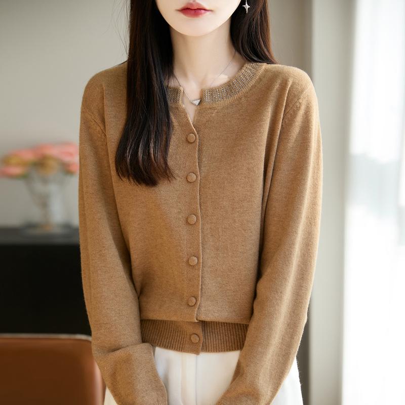 2026 Autumn Women's Button-Up Round Neck Knit Cardigan Sweater