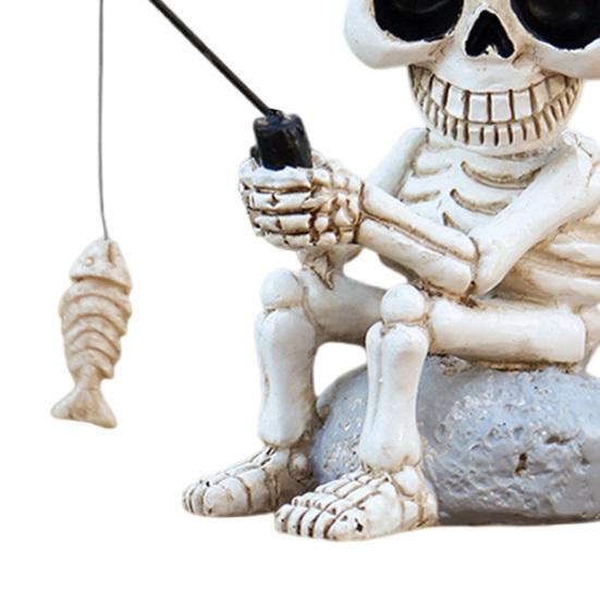 Shaking Head Fishing Skull Resin Mini Skeleton Fisher Sculpture Halloween Gothic Decor Garden Pond Fountain Decor