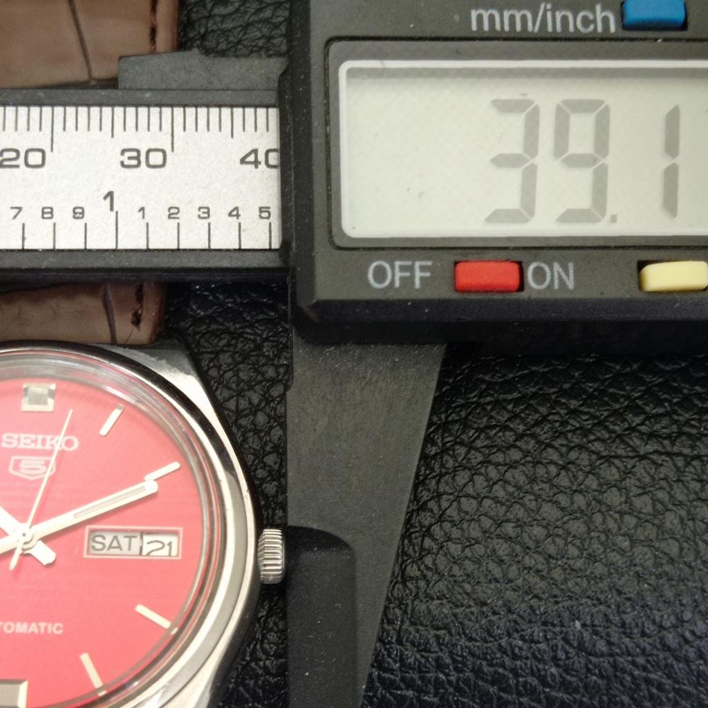 VINTAGE SEIKO 5 AUTOMATIC 6309A JAPAN MENS RED COLOR DIAL WATCH A500826-5 R154-a500826