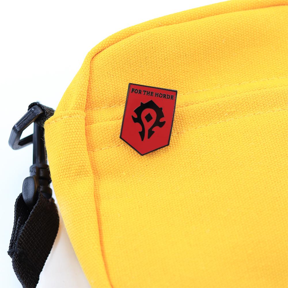 World of Warcraft 'Für die Horde' Abzeichen Brosche - Gamer Fan Geschenk Kollektion Rucksack Zubehör