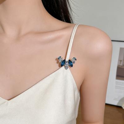 Spilla Design Irregolare Strass Scintillanti Spilla Anti-scopertura Maglioni Colletti Cappelli Borse Cappotti Sciarpe Distintivo Accessorio Versatile