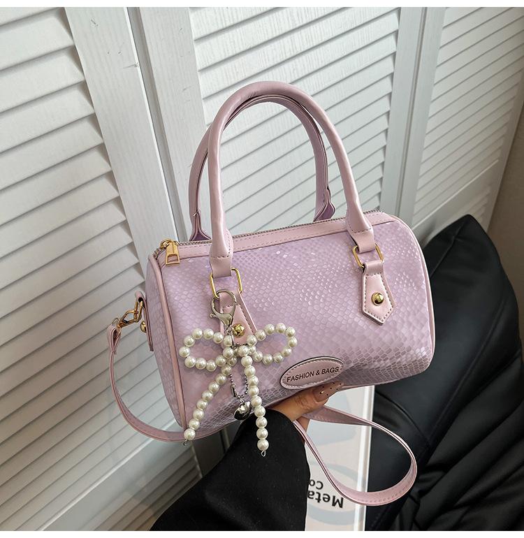 

Handbag Boston bag women s 2025 new Korean version fashion versatile messenger bag premium pillow bag Without pendant фиолетовый