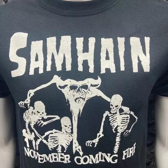 Samhain November Coming Fire Black Cotton T-shirt Unsiex S-5XL Unisex T-Shirt XL