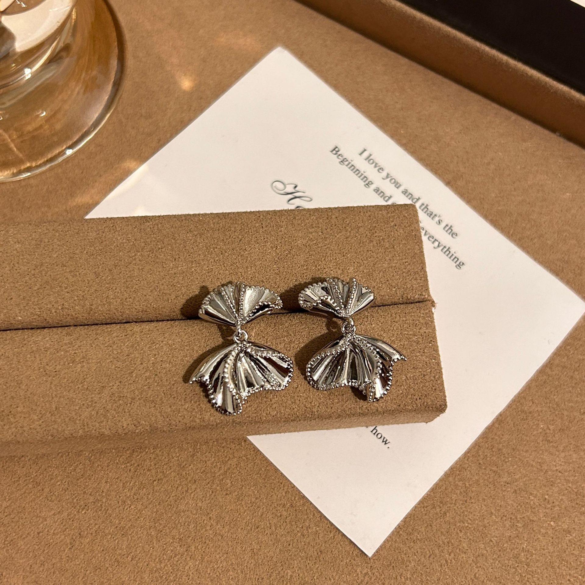 

S925 Silver Needle Niche Personality Unique Bow Stud Earrings Fashion Versatile Earrings Tide