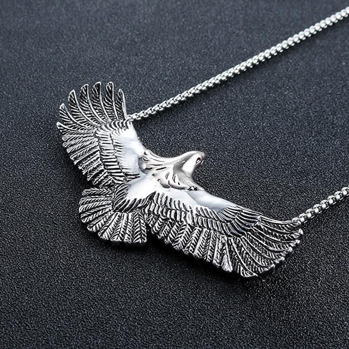 Full Personality Eagle Pendant, Flying Eagle Feather Necklace, Personalized Men'S And Women'S Pendant.