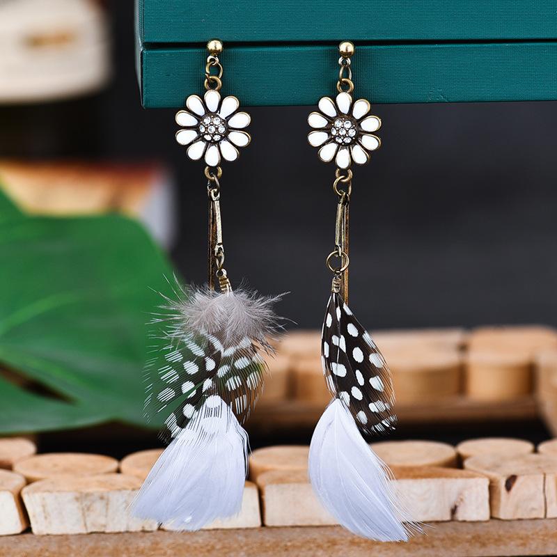 

Fashion Bohemian Colorful Feather Earrings for Women Lady Ethnic Style Long Geometric Earring Female Jewelry Accessories Gift