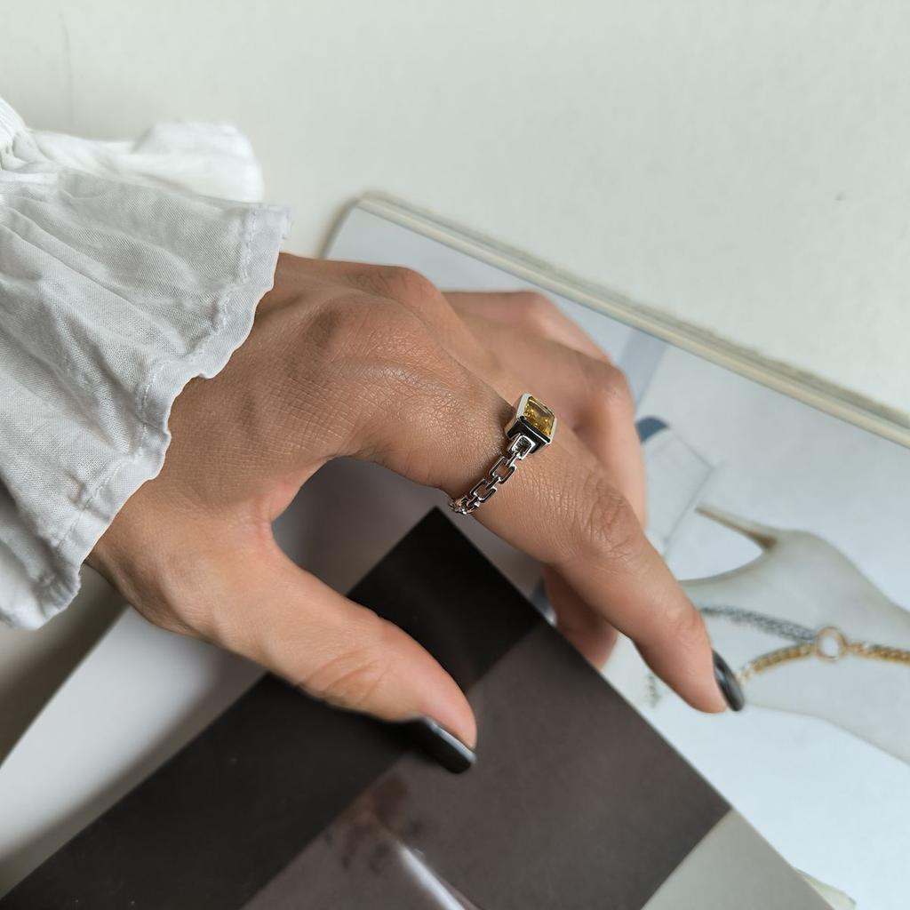 Серебряное кольцо с цитрином nano 1.325ct, вес изделия 3,17 гр (2189985)