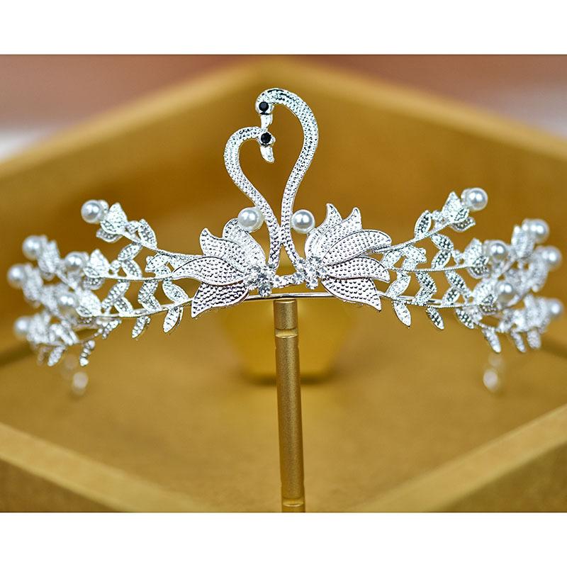 Wedding Crown Korean Swan Headdress Hair Accessories Wedding Dress Children's Birthday Simple Dress Versatile Crown