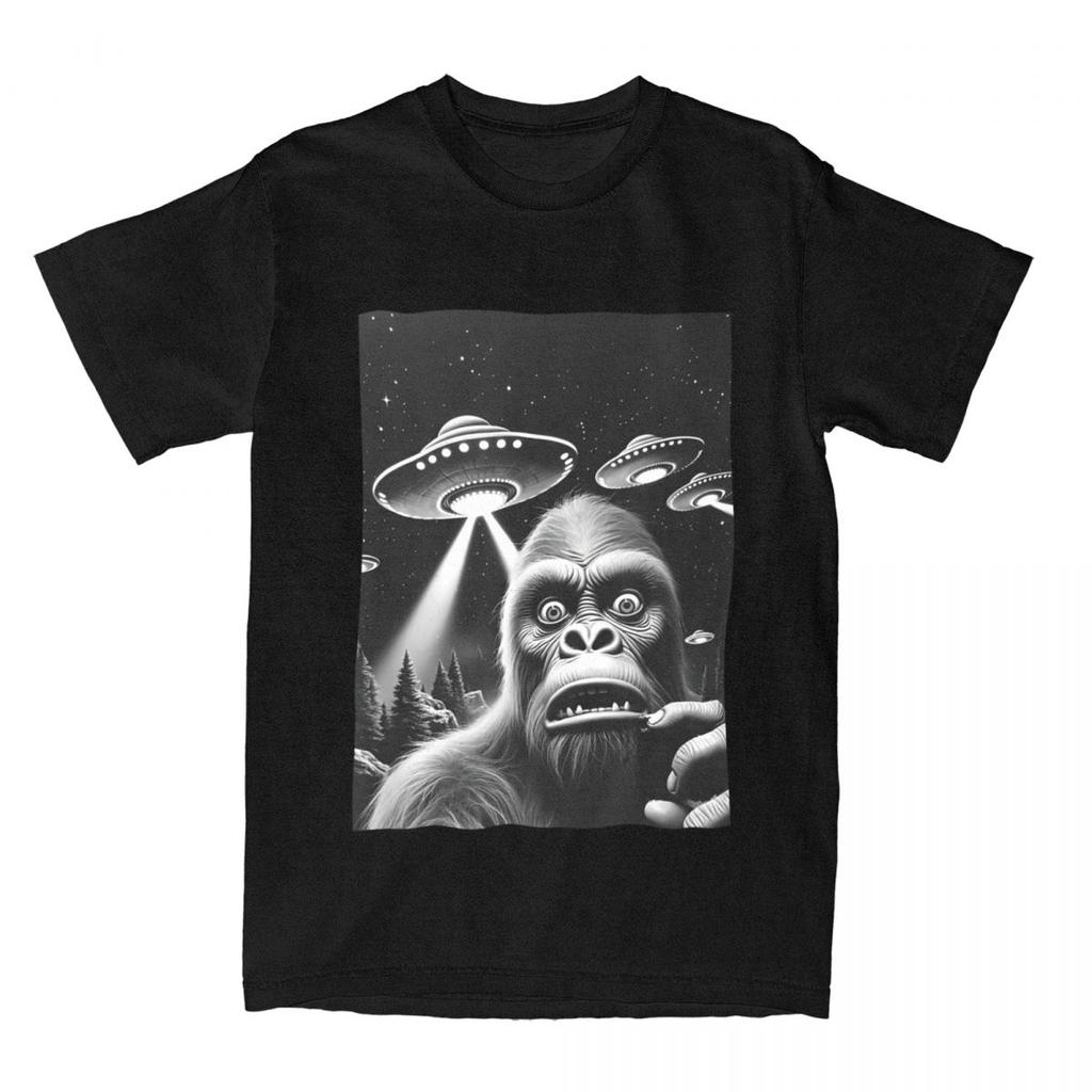 Funny Graphic Bigfoot Sasquatch Alien UFO T Shirts for Unisex Cotton Vintage TShirt Bigfoot Selfie Spaceships Tees Tops Printing