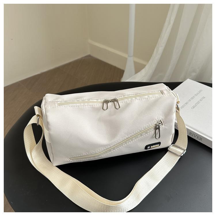 Large capacity bag women 2025 new trendy fashion casual versatile cloth bag shoulder bag short trip messenger bag