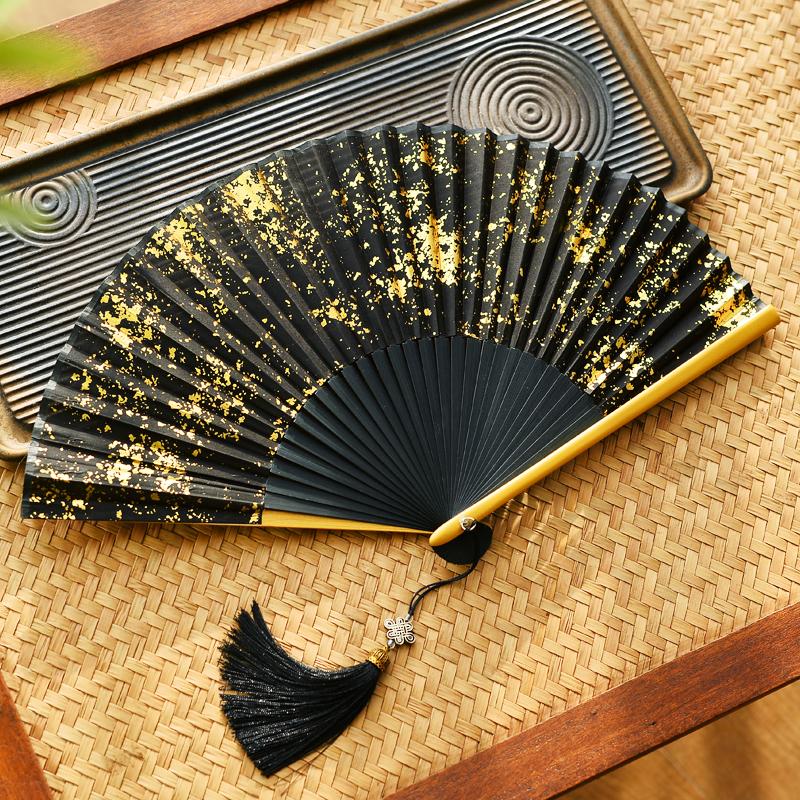 Vintage China-Chic Cheongsam Hanfu Fächer Antiker Stil Stoff Handgefertigt Bambusrippen Faltfächer Tanzaufführung Tragbarer Handfächer