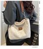 2025 Women's Trendy Versatile Large-Capacity Tote and Shoulder Bag