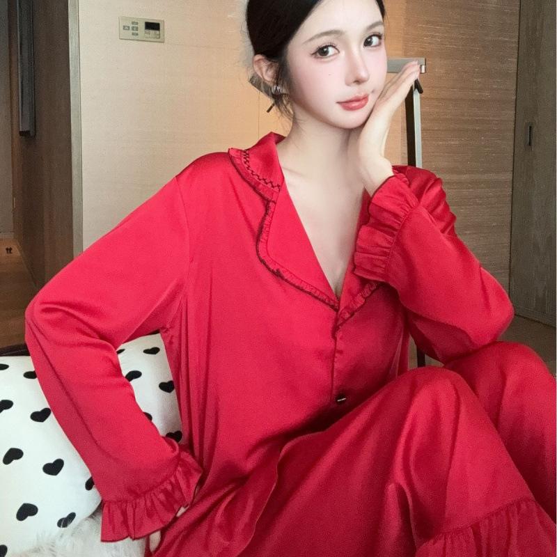 Spring and Autumn new ice silk pajamas women's small fragrant style high-end sense winter French sweet long-sleeved trousers loungewear set