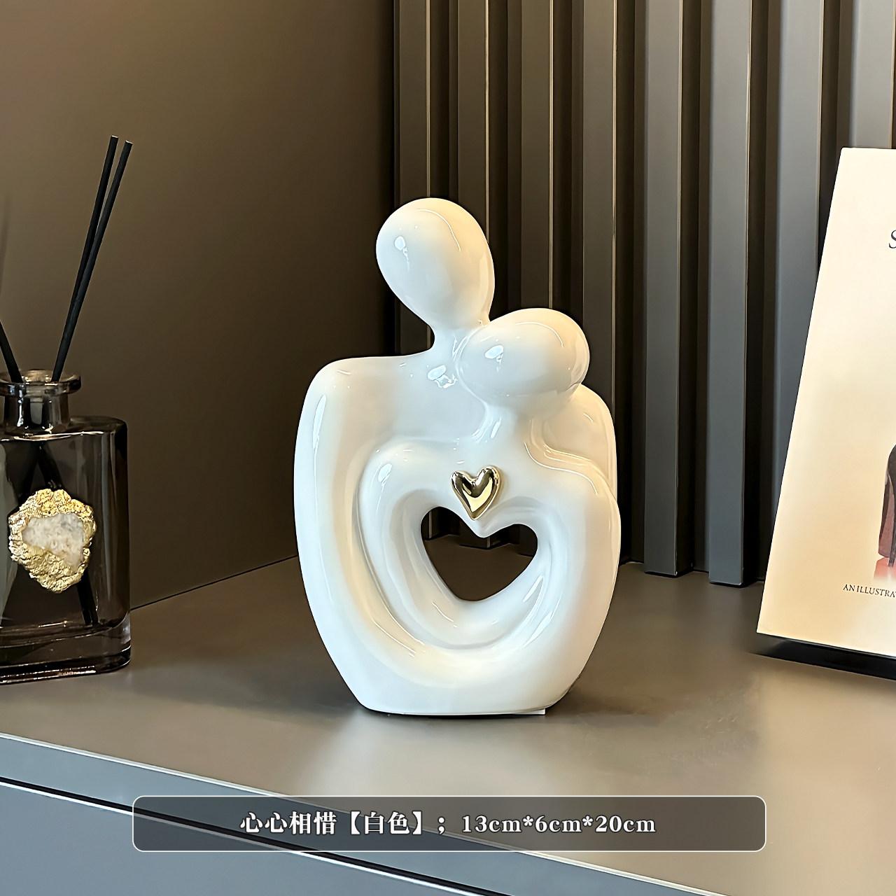 

Nordic Simple White Ceramic Sculpture Heart-shaped Hollow Abstract Statue Luxurious Desktop Decorations for Home Office белый