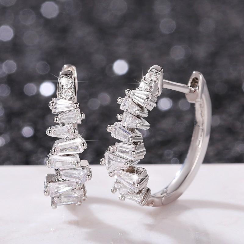 

Huitan Chic Circle Earrings with Irregular Cubic Zirconia New Trendy Ear Hoop Earrings for Women Daily Wear Fancy Girls Zircon