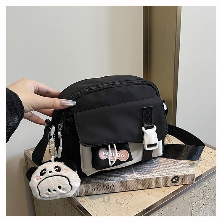 Child Cartoon Nylon Small Handbag With Splicing Design For Kindergarten Girls