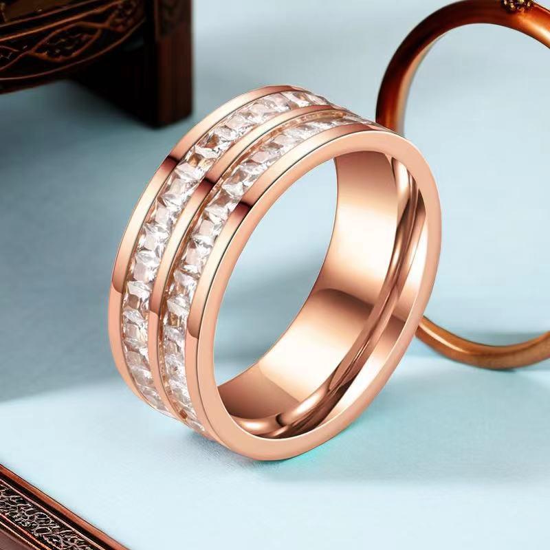 Luxury Women's Stainless Steel Ring: Electroplated Titanium, Non-Fading, Versatile Design