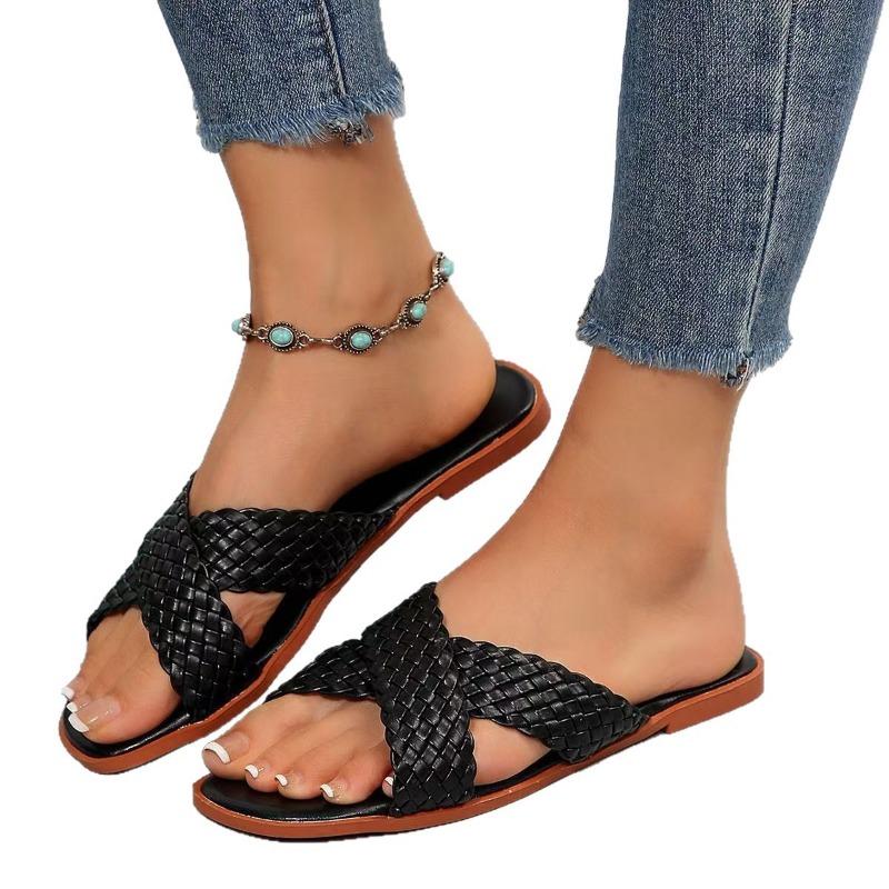 Large Size Flat-bottomed Cool Slippers Women's New Cross-woven Belt Solid Color Fish Mouth Cool Slippers