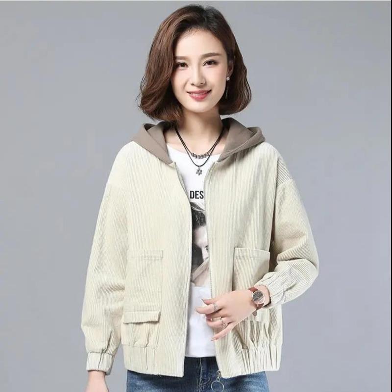 Dámský krátký kabát s kapucí s volným prošíváním na podzim a zimu