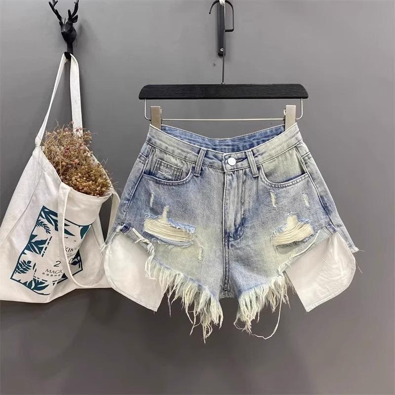 

Light Blue Hot Girl s Fashionable Pockets Are Exposed Hand-made Frayed Brushed Raw Edge Denim Ultra-short Hot Pants S