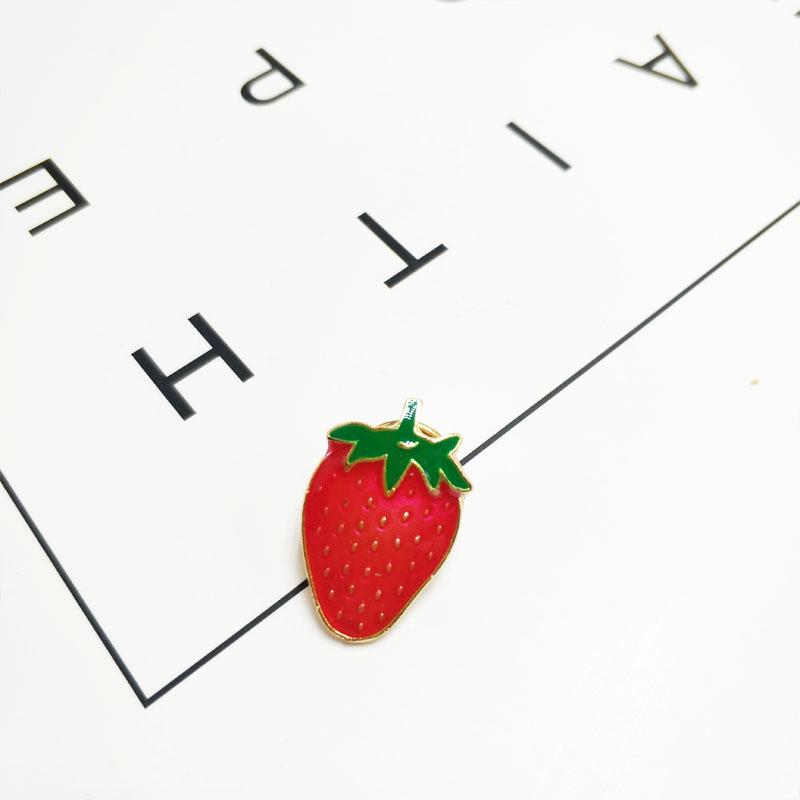 Kreatives Cartoon-Frucht-Broschen-Set: Süße Ananas-, Zitronen-, Bananen- und Erdbeer-Anstecker