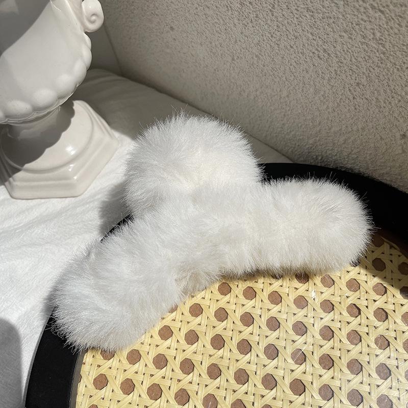 2021 Large Plush Hair Claw Clip for Autumn and Winter