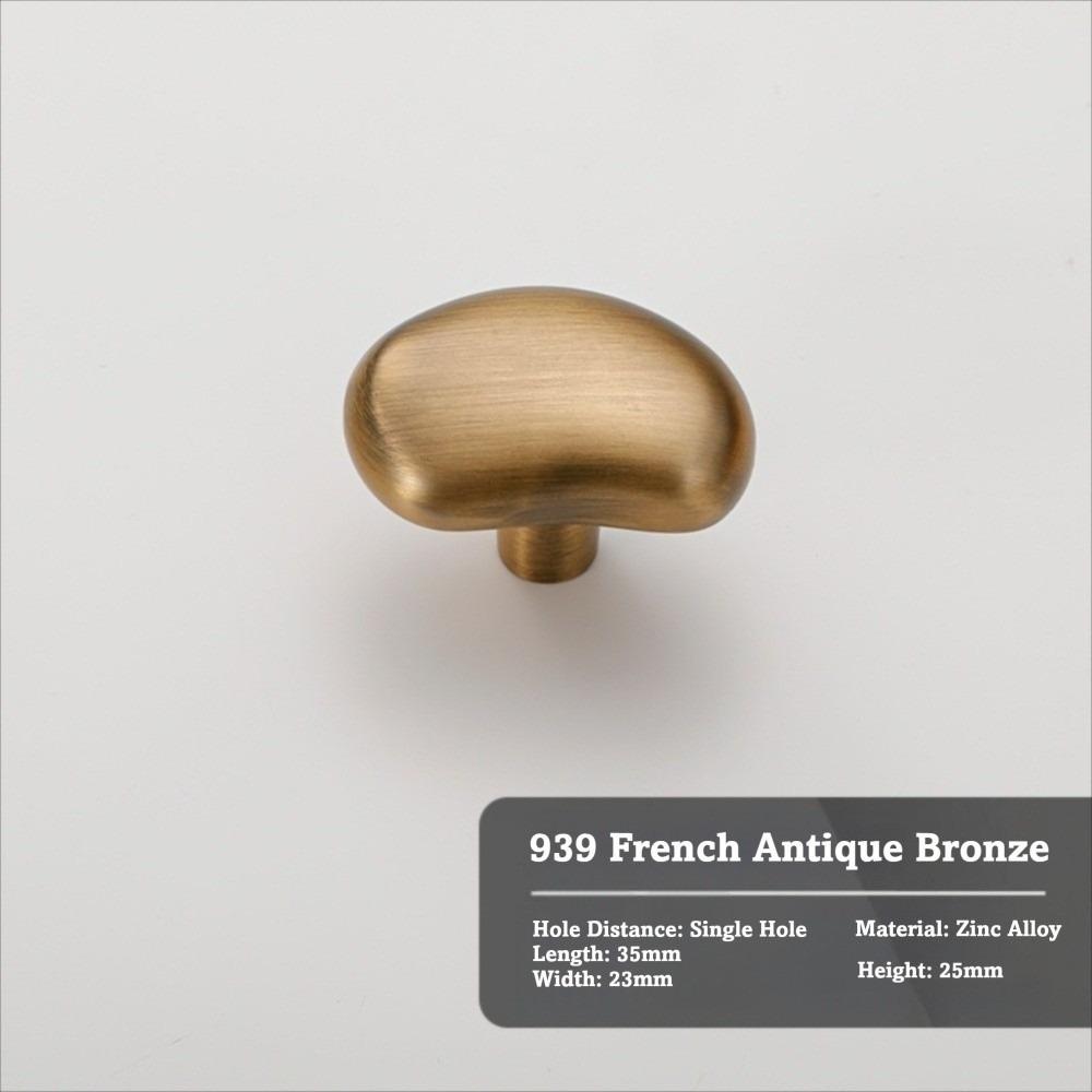 Solid Vintage Furniture Handles Nordic Style Alloy Wardrobe Handles Single Hole Dresser Hardware